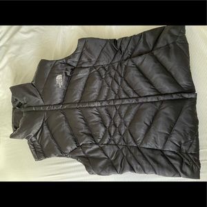 NORTH FACE PUFFER VEST